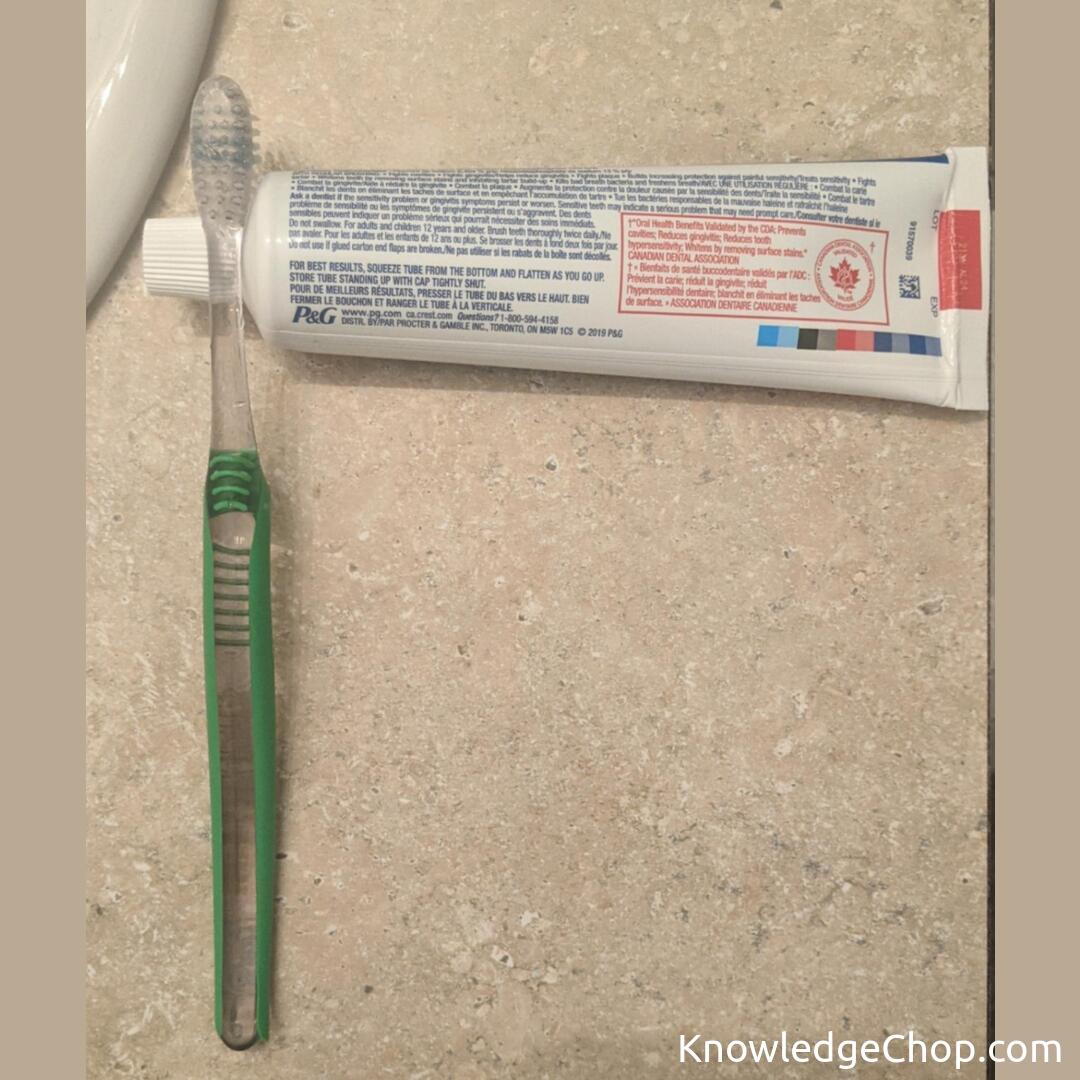 never-need-a-toothbrush-holder-knowledge-ninja